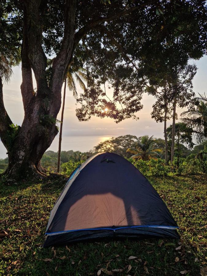 World'S View Wild Camping Salaszoi, Principe Island Santo António Exteriér fotografie